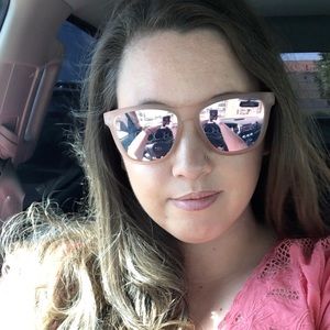 Meet your Posher, Alexandria